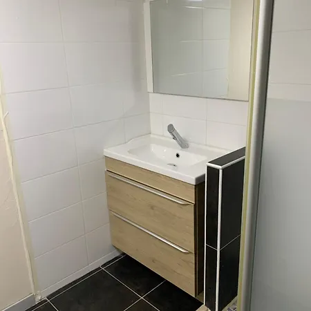 Apartment Moderne Avec Piscine Gréoux-les-Bains